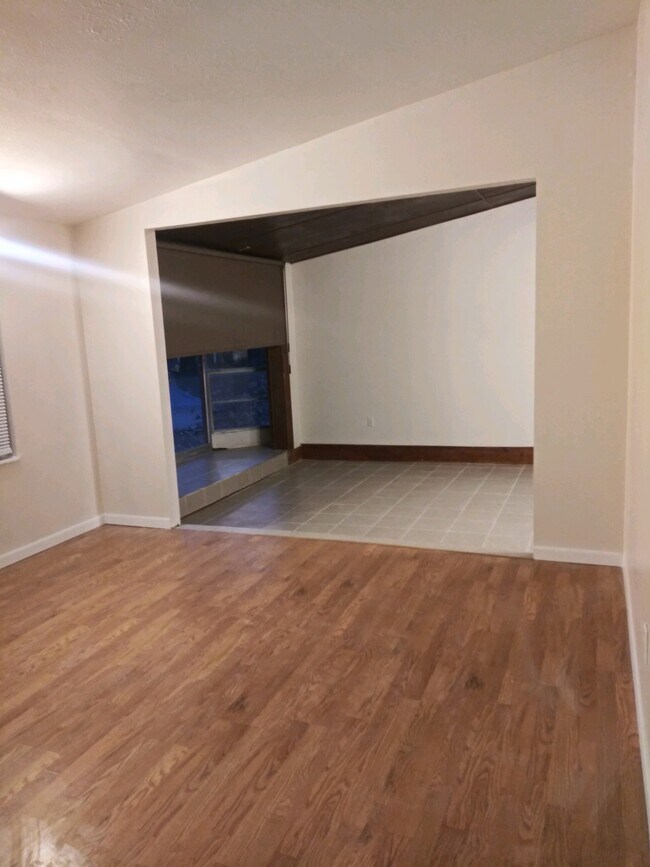 Foto del edificio - 3401 NW Williams Ave