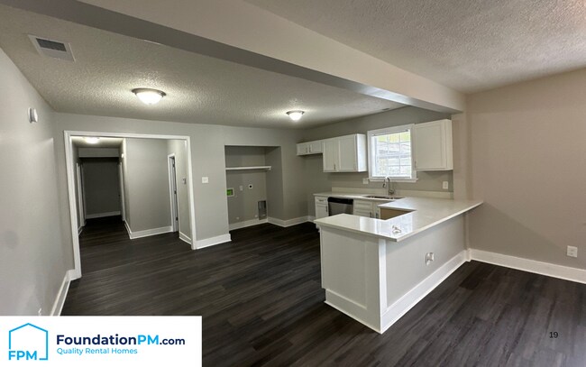 Foto del edificio - 481 Lundee St