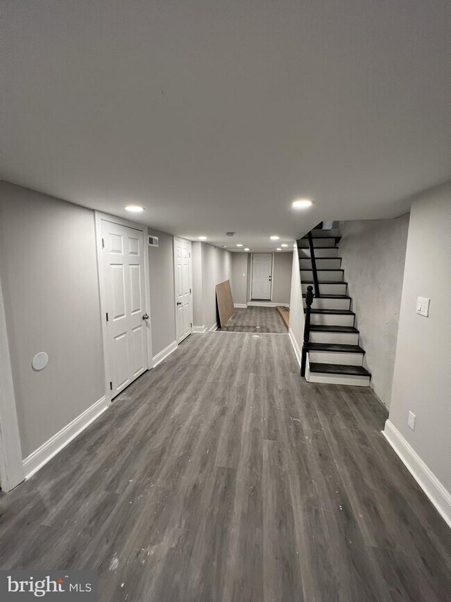 Foto del edificio - 5454 Windsor St