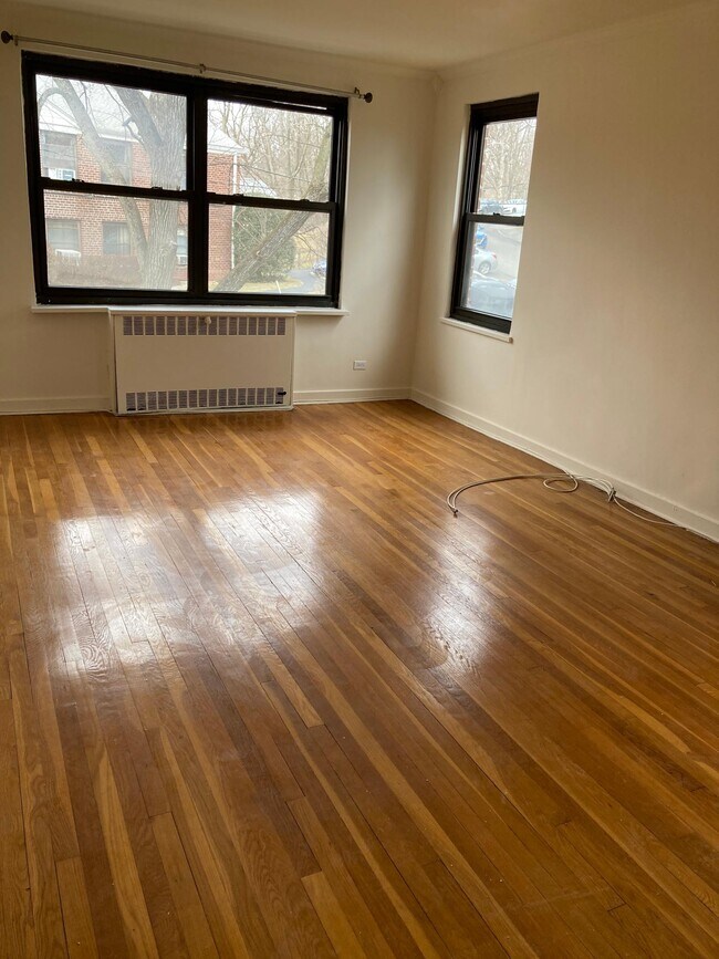 Livingroom - 70 Rockledge Rd