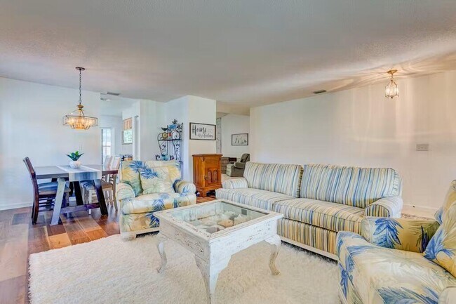 Foto del edificio - 2542 Kingdom Ave