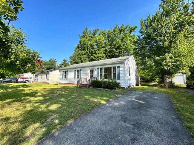 Foto del edificio - 5718 Retriever Rd