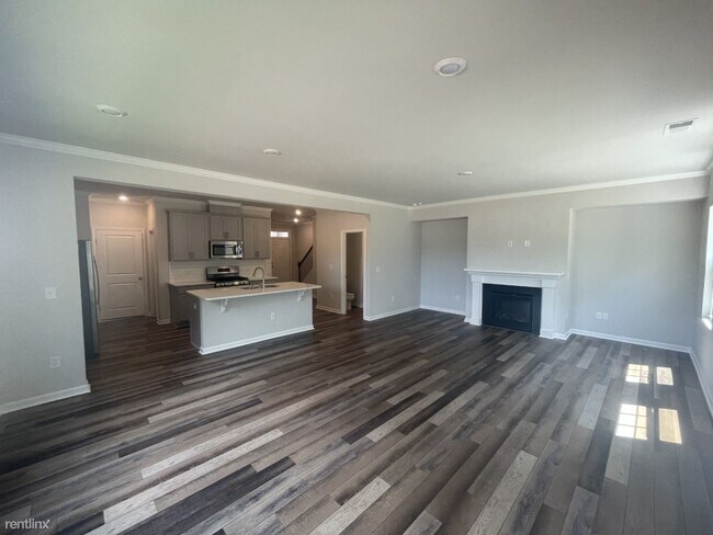 Building Photo - 3 br, 2.5 bath House - 1115 Wishing Well Ln