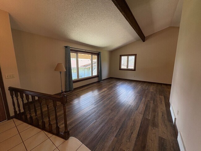 Foto del edificio - Spacious Pet-Friendly West End Home Near the Rims!