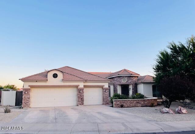 Foto principal - 11549 E Roselle Ave