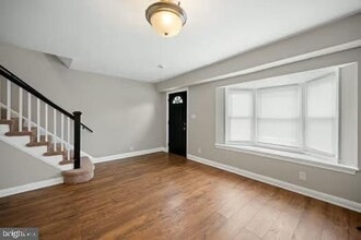 Building Photo - 4204 Seidel Ave