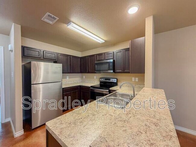 Building Photo - 1526 Chance Ct