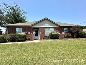 Building Photo - 7630 Olive Hill Dr