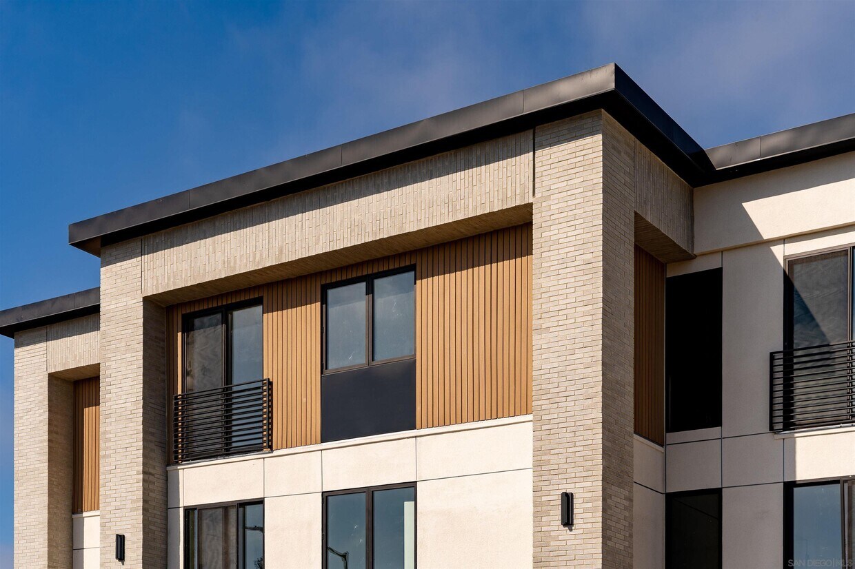 1111 Torrey Pines Rd Unit 201, San Diego, CA 92037 Room for Rent in