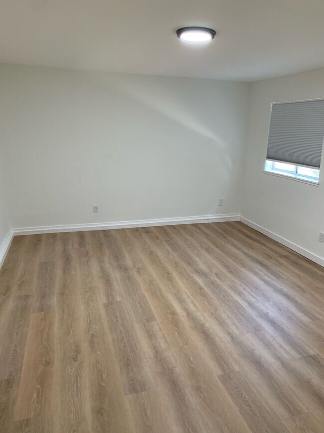 Foto del edificio - 1519 Campbell