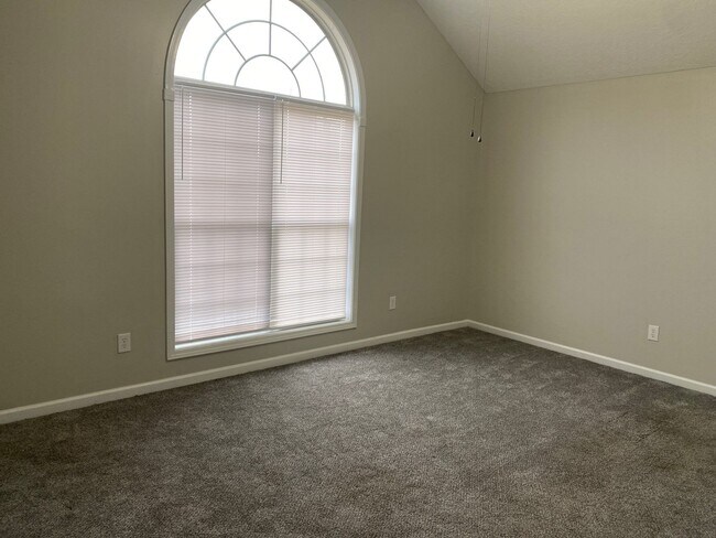 Foto del edificio - 68 Old Oak Cir