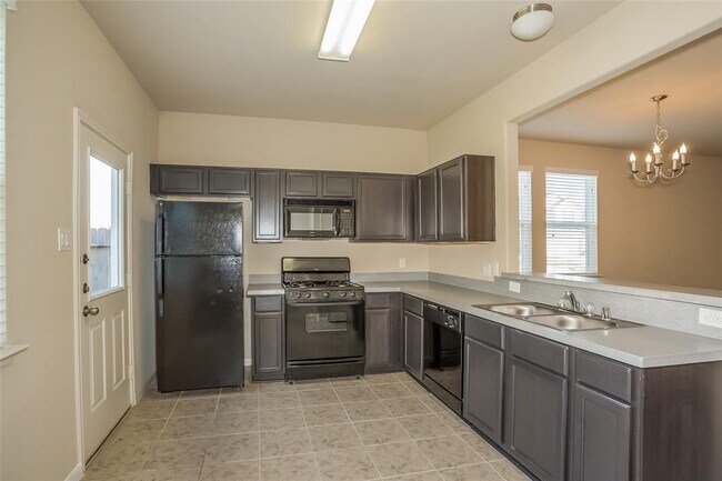 Foto del edificio - 13059 Grey Mls
