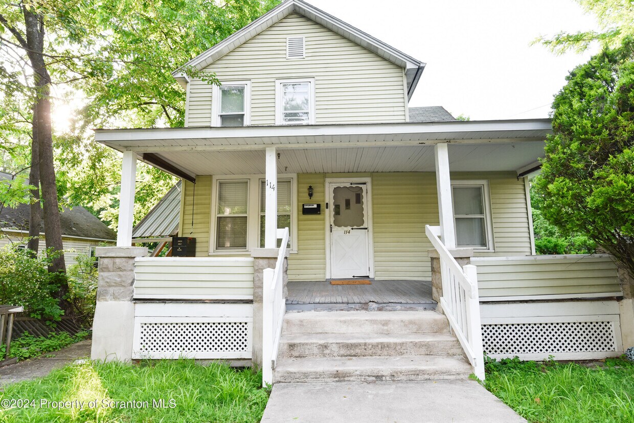 Foto principal - 114 Elk St