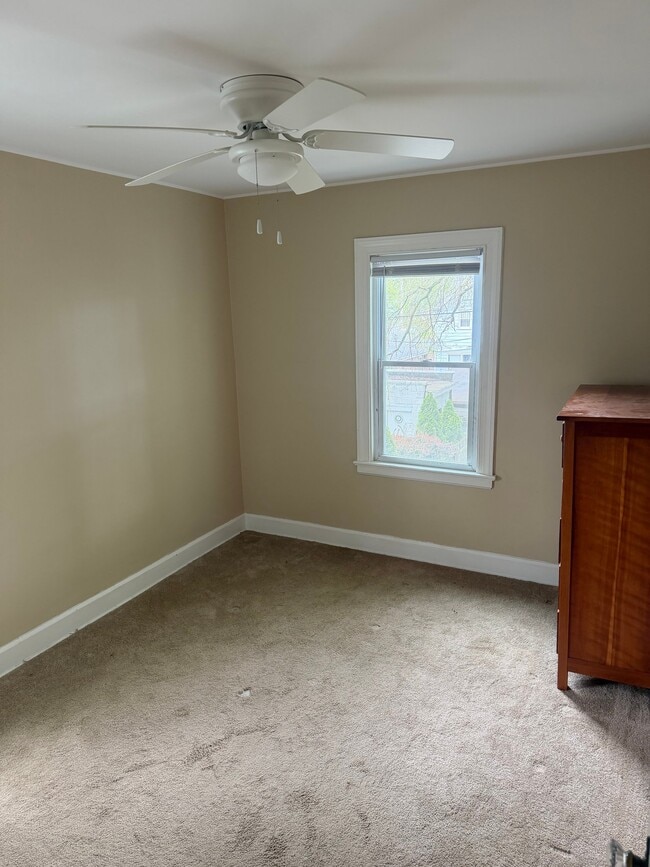 Building Photo - 2007 Barrows St