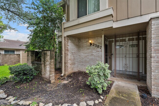 Foto del edificio - 2387 Crescent Park Dr