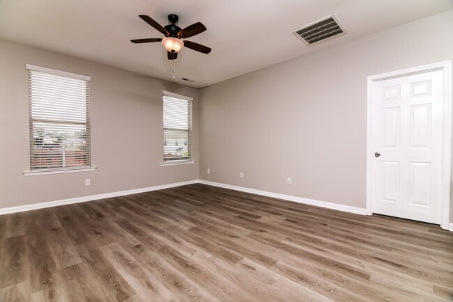 Foto del edificio - 3605 Morman Springs Ln