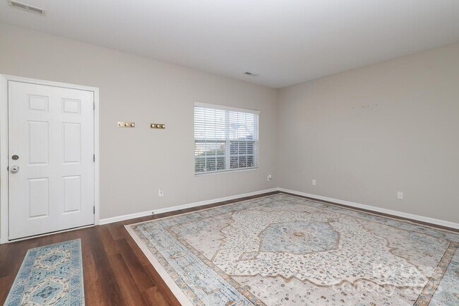 Foto del edificio - 1512 Sunflower Field Pl