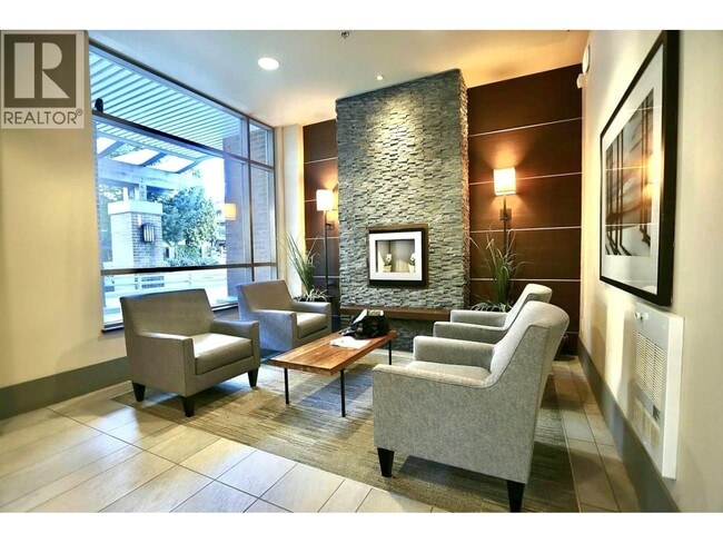 Building Photo - 4888 Brentwood Dr