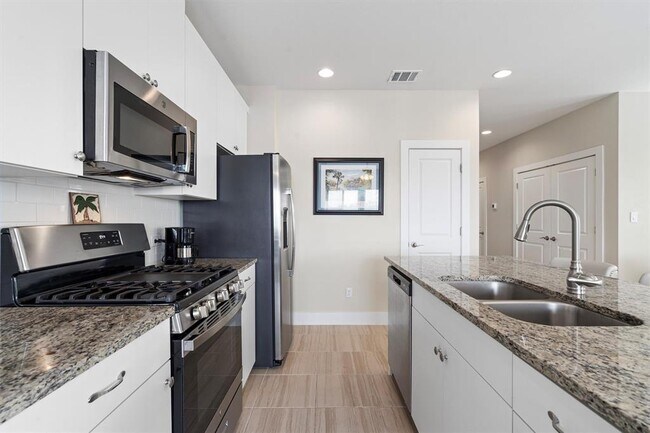 Foto del edificio - 613 White Steppe Way