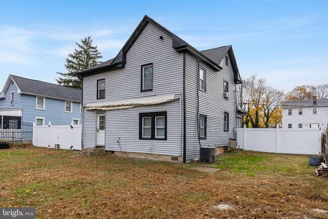 Foto del edificio - 14 Zane St