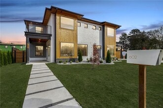 Building Photo - 602 Bella Vista Rd