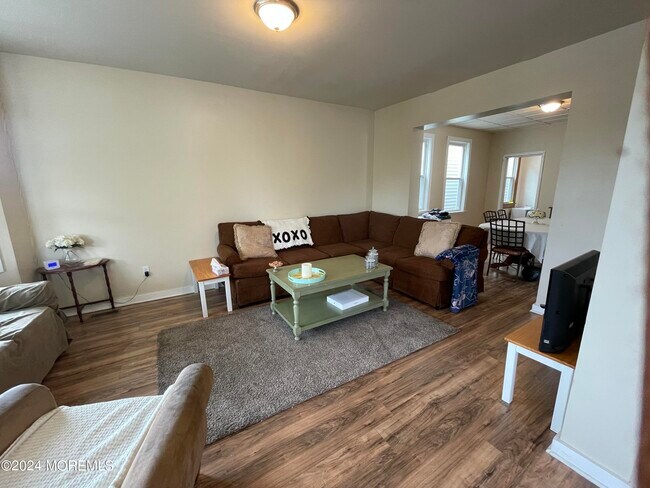 Foto del edificio - 171 Lincoln Ave