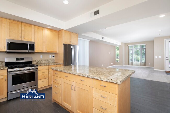 Foto del edificio - 3528-3538 Indiana Street Unit 3528-