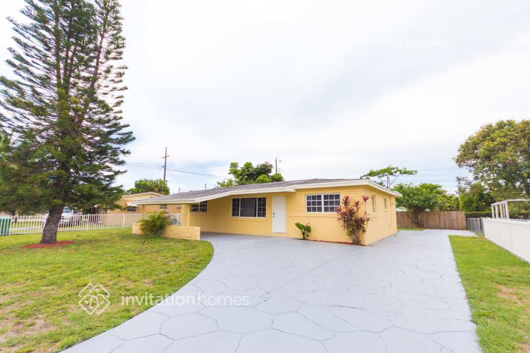 Foto principal - 710 NW 176th Terrace
