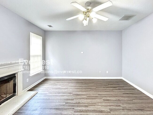 Foto del edificio - 4616 Raven Wood Loop