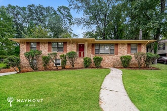 Building Photo - 617 Valley Dr
