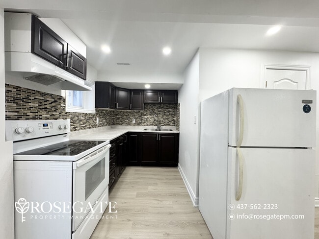 Photo du bâtiment - Cozy Studio Basement Apartment in Prime Brampton Location
