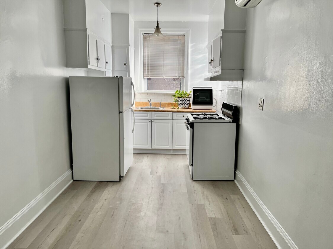 Foto principal - 3167 30th St