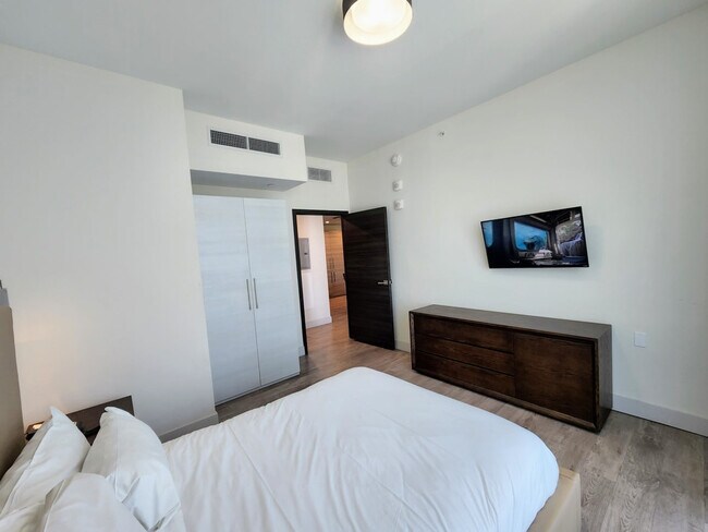 Foto del edificio - 777 N Ocean Dr