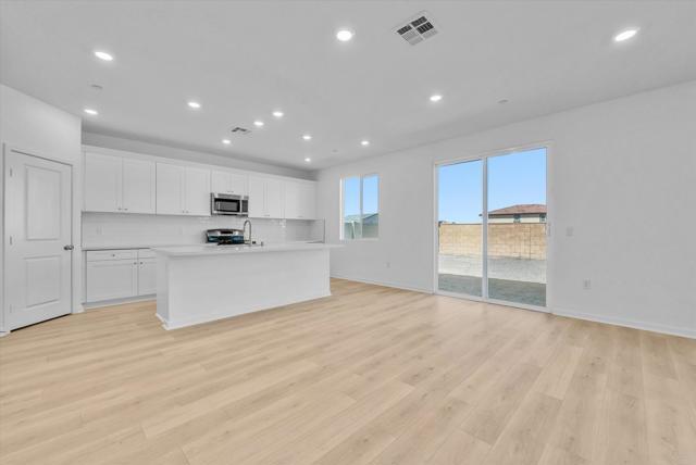 Building Photo - 34427 Sakura Ln