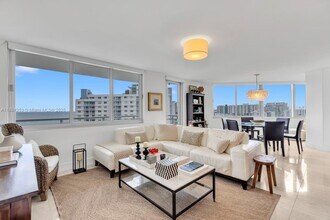 Building Photo - 7135 Collins Ave