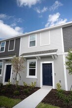 Building Photo - 3018 Skyline Lp