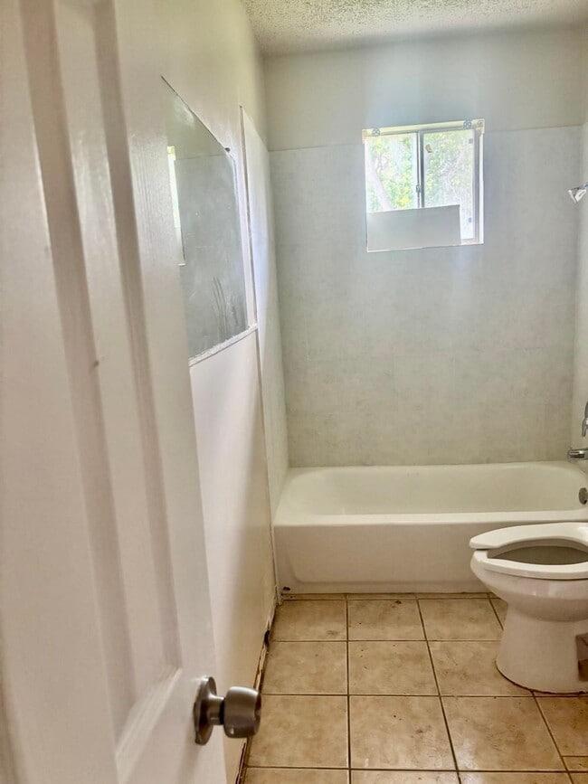 Building Photo - 16219 Paso Hondo Dr