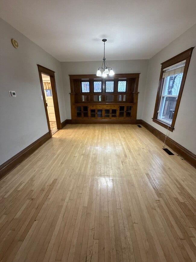 Building Photo - NSP-139/141 6th St NW