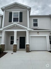 Building Photo - 2641 Skyline Lp