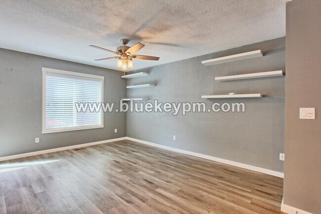 Foto del edificio - 9517 NE 73rd St