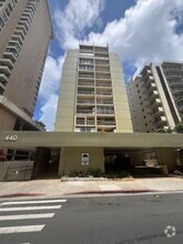 Building Photo - 440 Lewers St