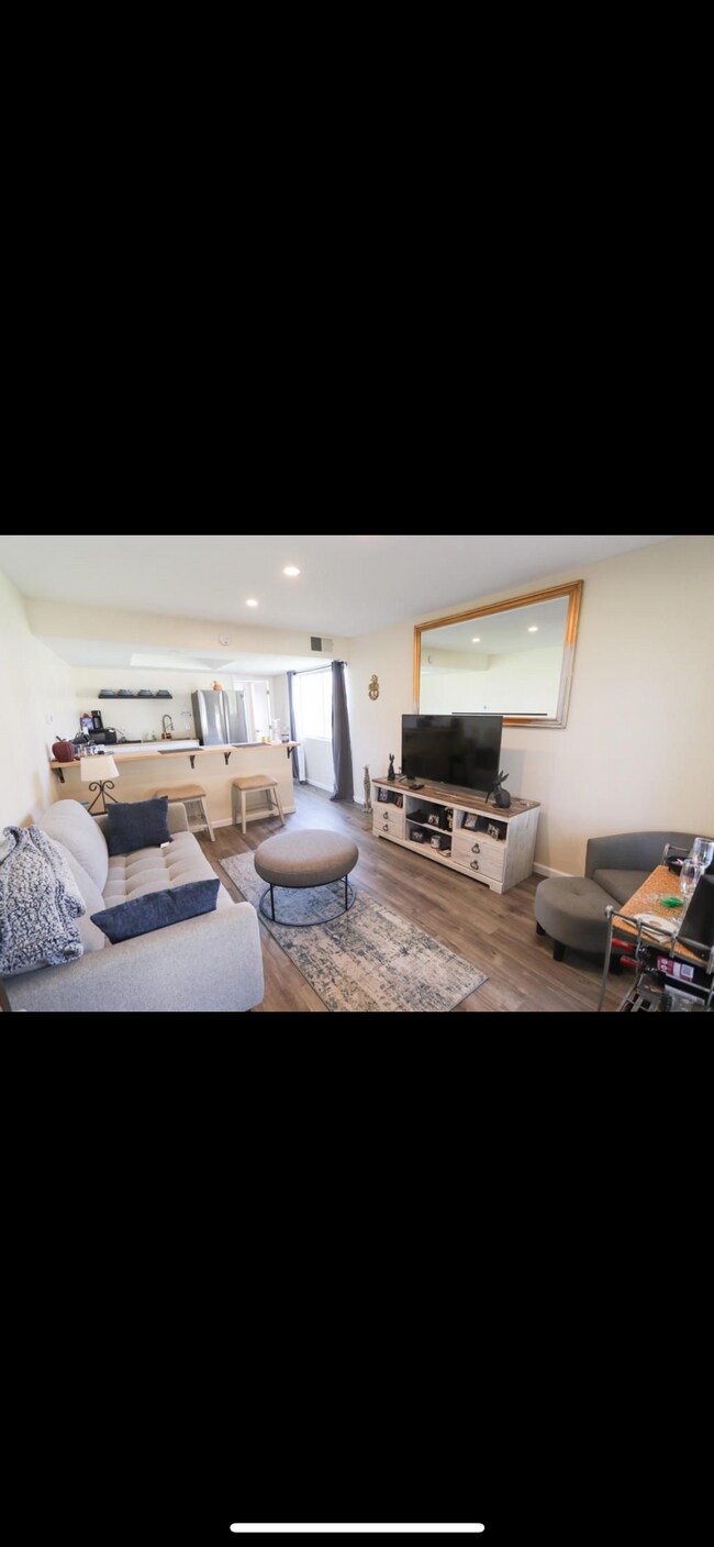 Foto del edificio - 9645 Spyglass Ave