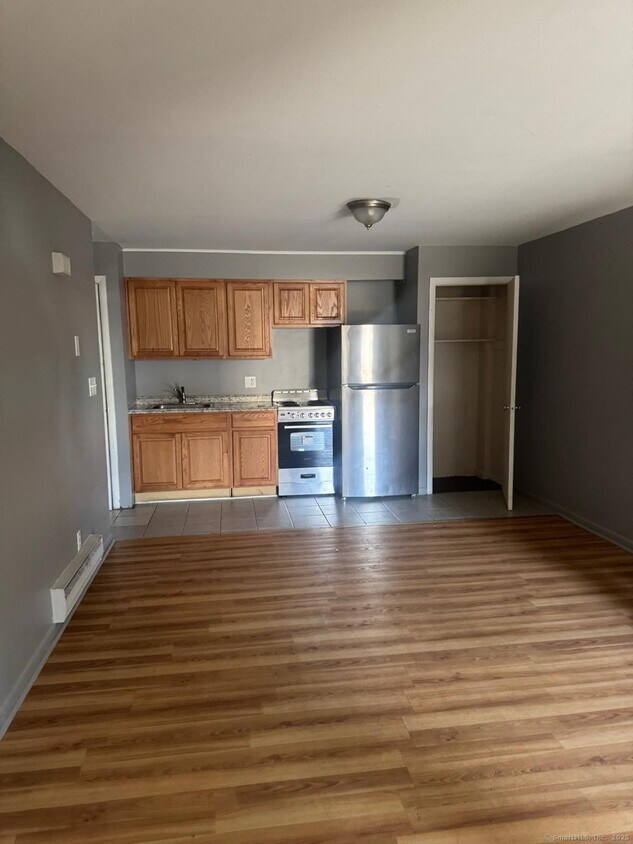 Foto principal - 240 Oak St