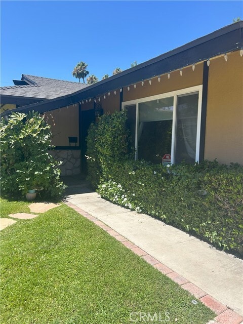 Building Photo - 808 Orchard Dr