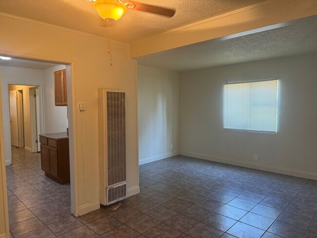 Foto del edificio - 9436 Grape St