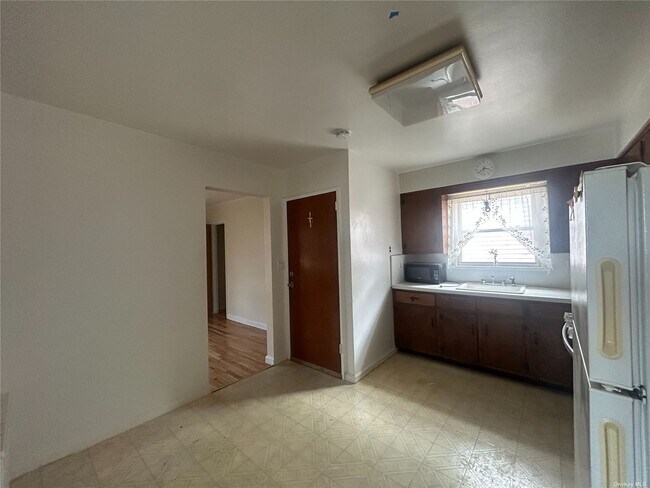 Building Photo - 15-64-64 149th St