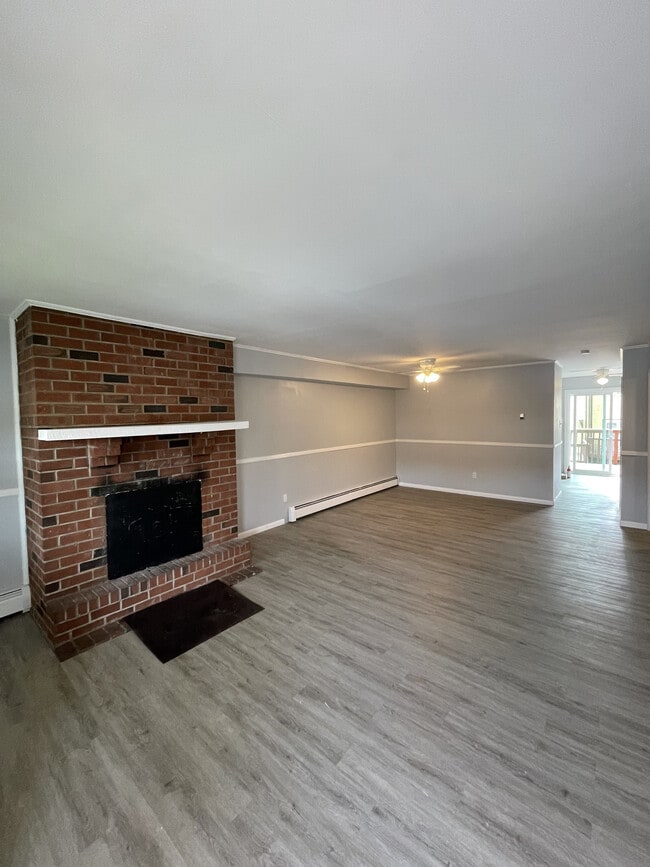 Building Photo - 2205 Walnut Ridge Est