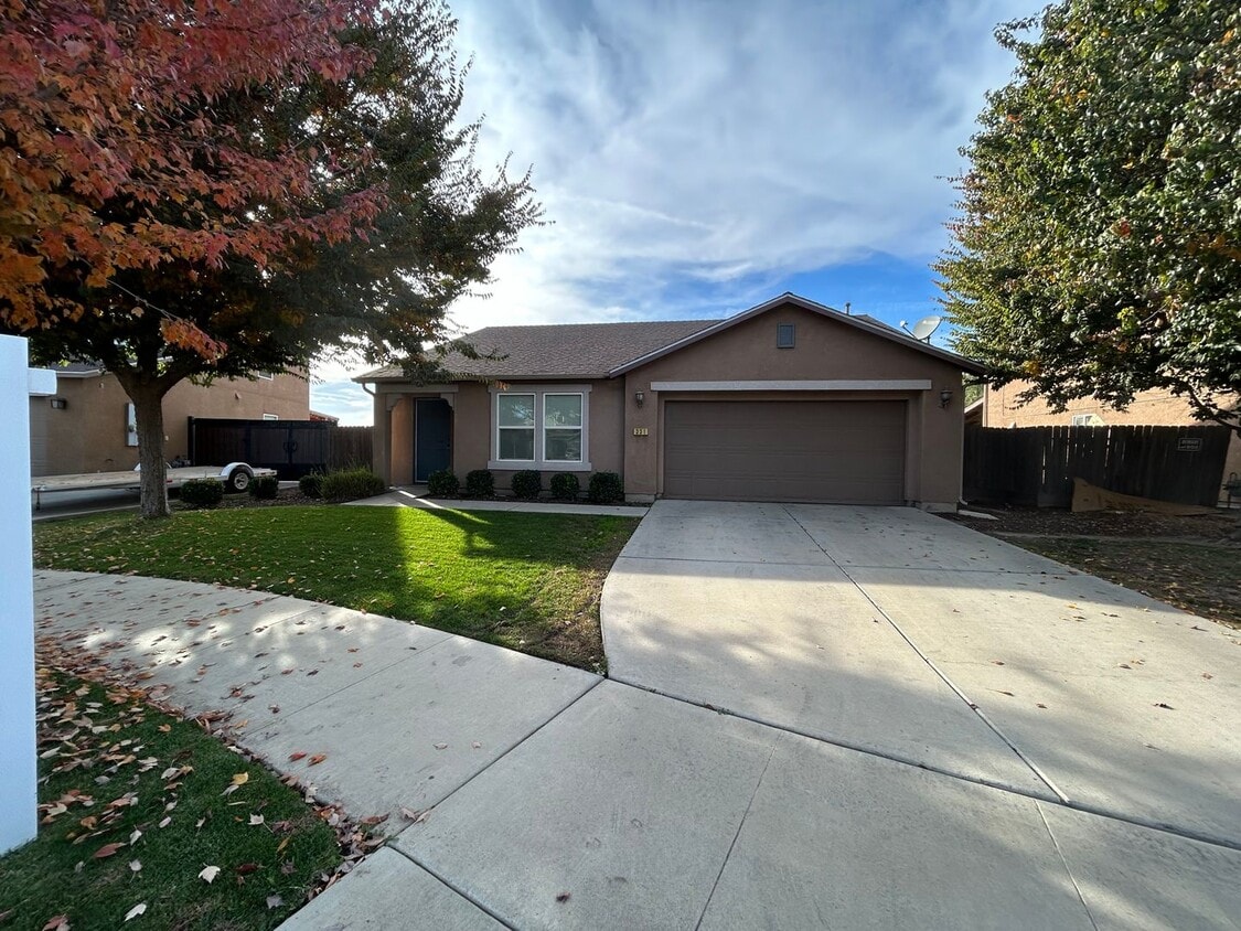 331 S Sol St, Visalia, CA 93292 House Rental in Visalia, CA