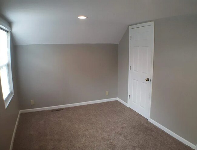 Foto del edificio - Single Family Home Located in Dubuque, IA!