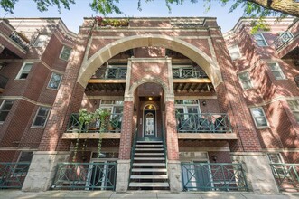 Building Photo - 4118 N Kenmore Ave